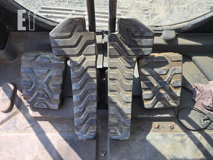 2011-caterpillar-321d-lcr-image-14