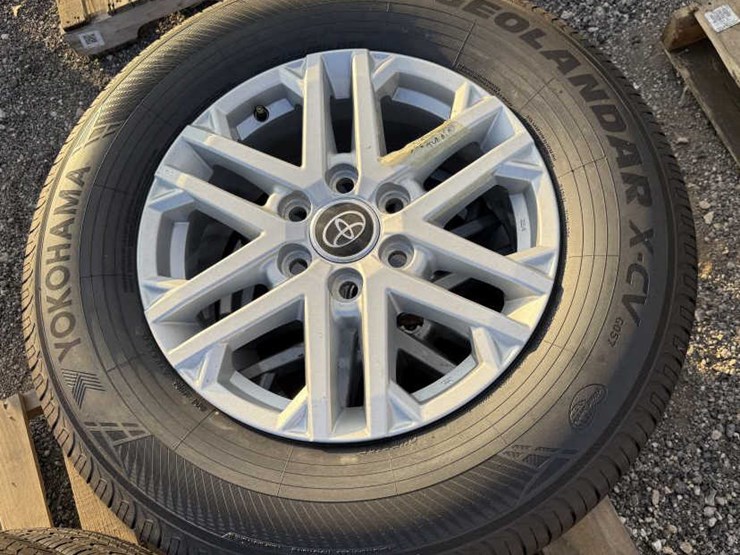 toyota-tundra-image-2