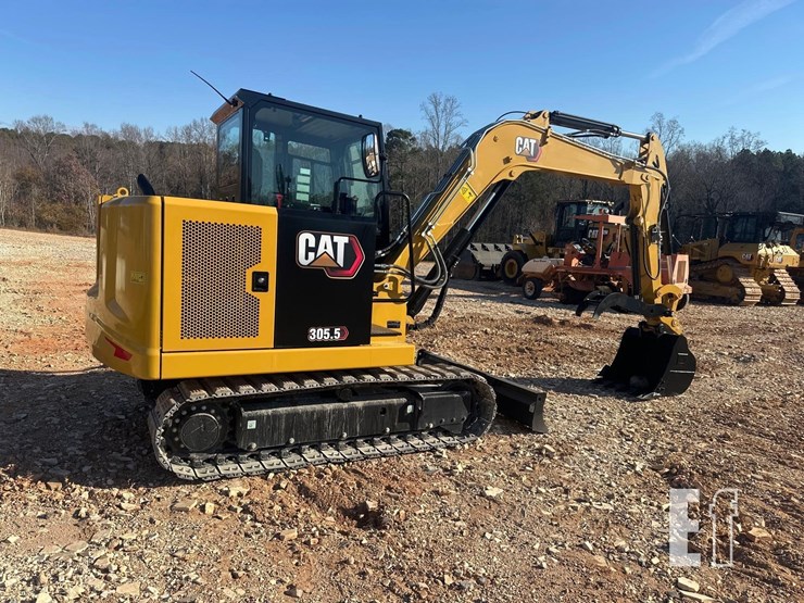 2025-caterpillar-305.5e2-image-3