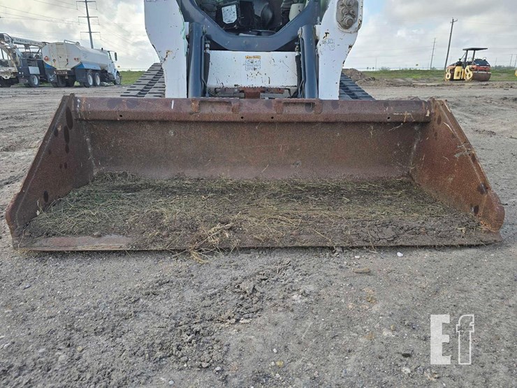 2016-bobcat-t650-image-11