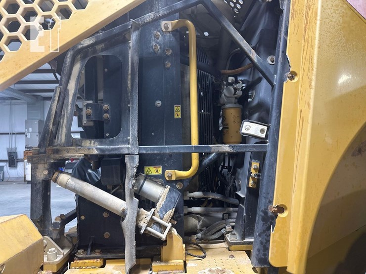 2013-caterpillar-966k-image-31