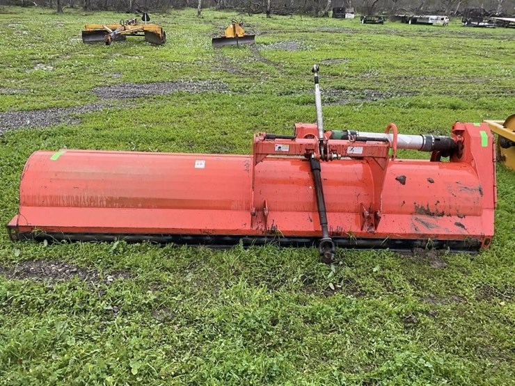 (offsite)-rears-12'-3-pt-offset-pto-chopper-image-10