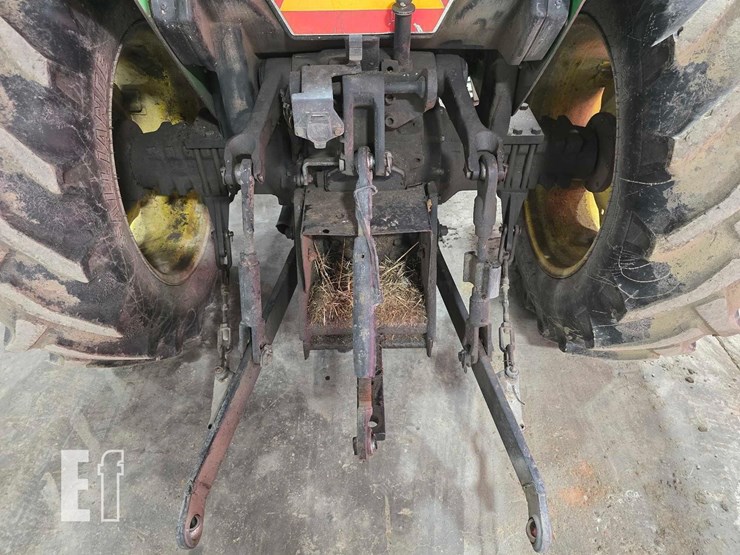 2000-john-deere-5210-image-30