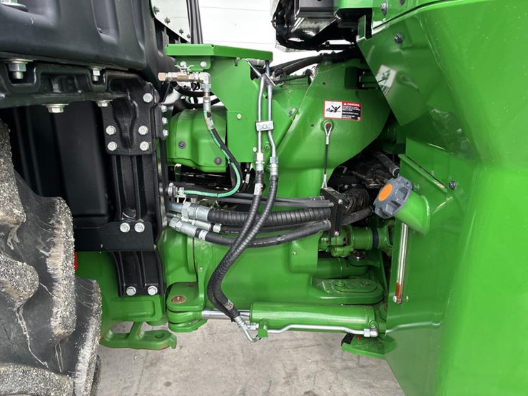 2024-john-deere-9r-590-image-14