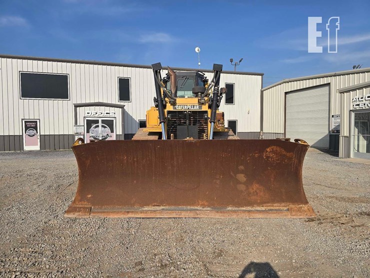 2012-caterpillar-d6t-xw-image-7