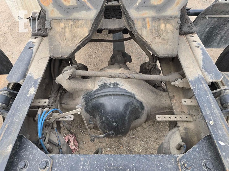 2018-freightliner-cascadia-113-image-26