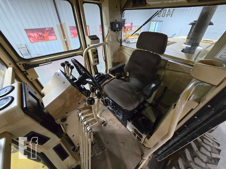 2005-caterpillar-140h-image-14