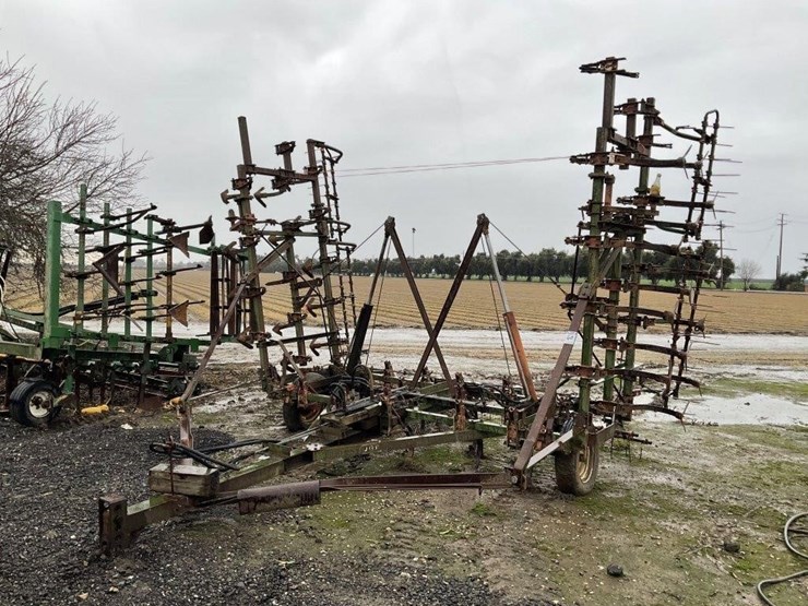 glenco-30'-fold-up-field-cultivator-image-2