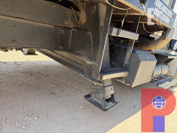 international-workstar-7400-image-15