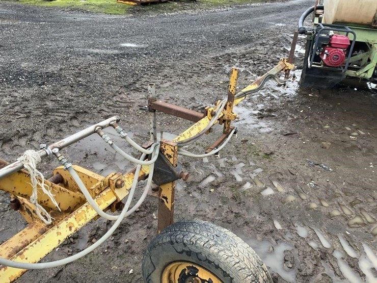 marvin-21'-3-pt-spray-boom-attachment-image-7