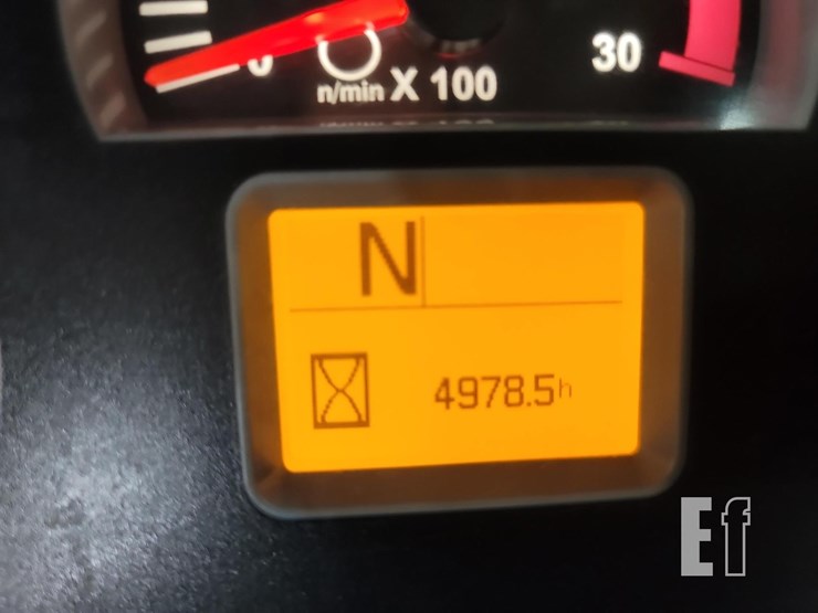 2015-caterpillar-420f-it-image-16