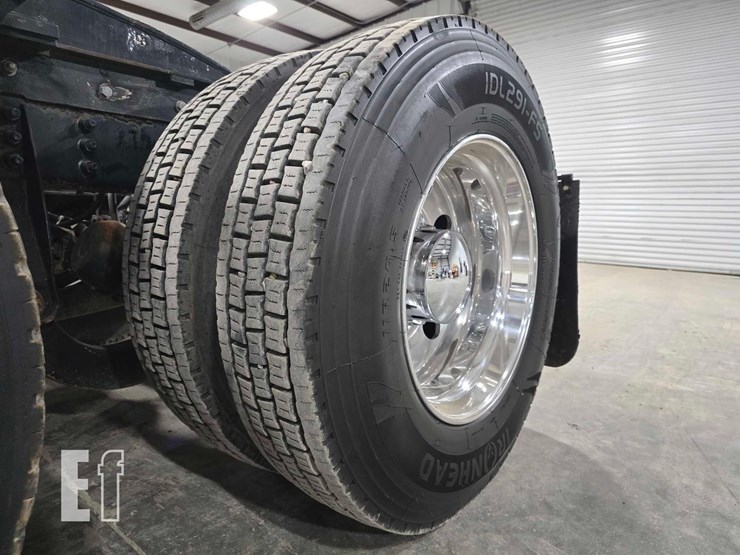 2004-international-paystar-5900-image-15