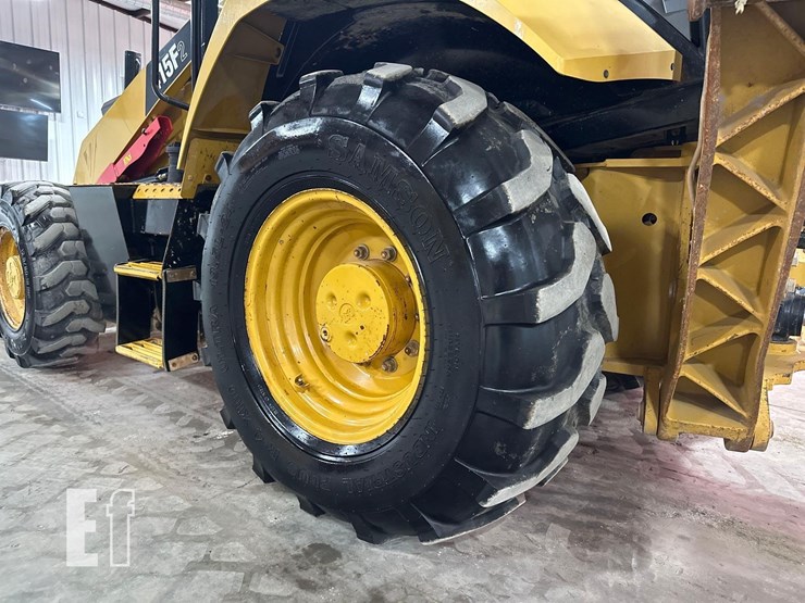 2017-caterpillar-415f2-image-37