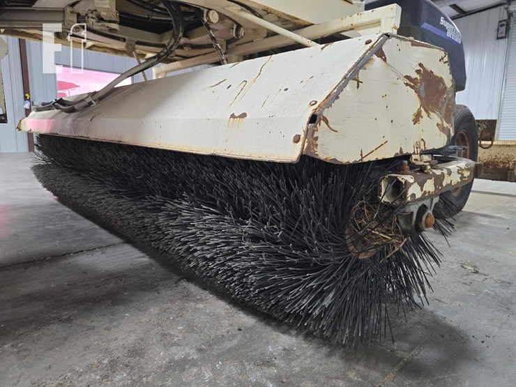 2013-superior-broom-dt80ct-image-30