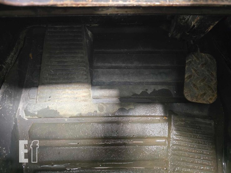 2015-caterpillar-299d-xhp-image-14