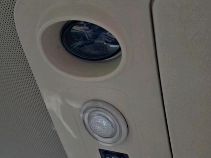 2007-john-deere-7330-image-30