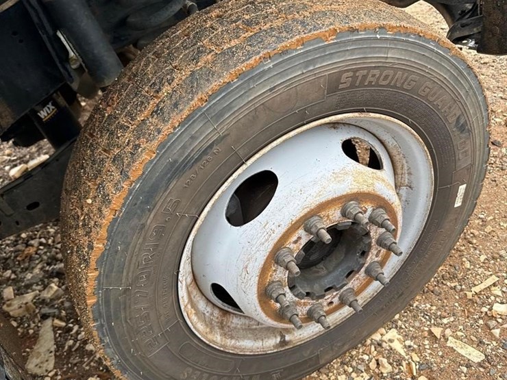 2016-ford-f450-xl-image-22