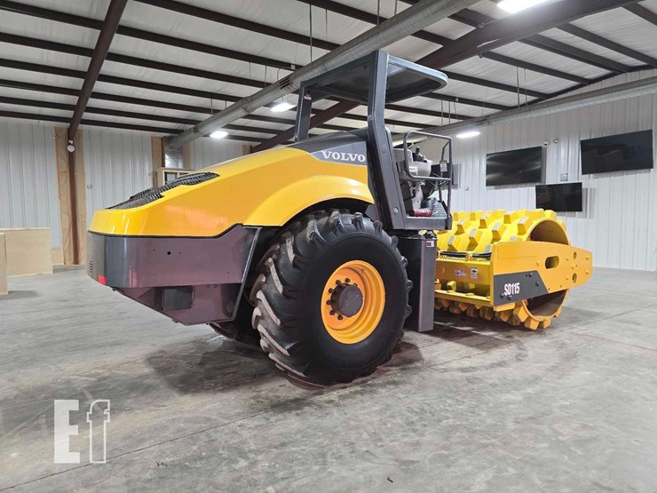 2014-volvo-sd115-image-3