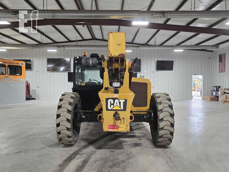 2015-caterpillar-tl642c-image-8
