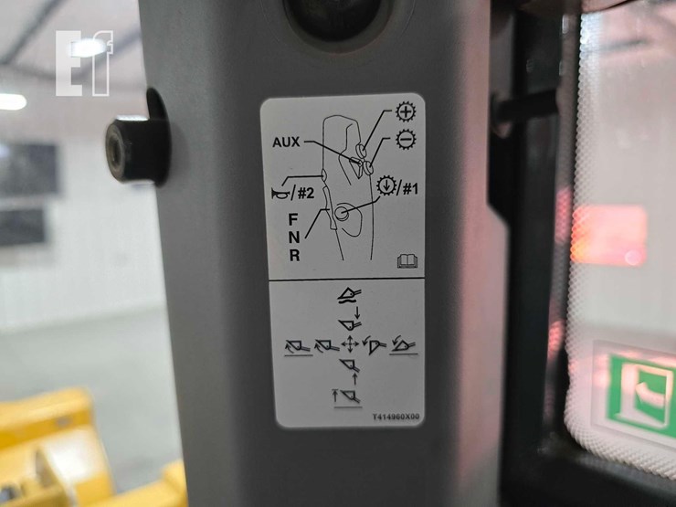 2022-deere-444-p-tier-image-29