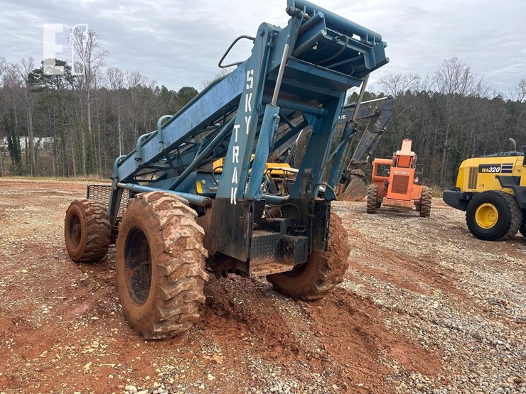 sky-trak-6034-image-4