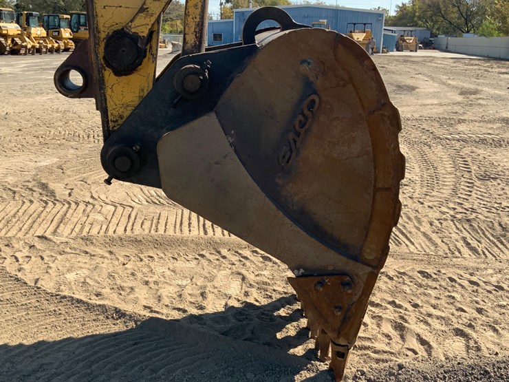 2008-komatsu-pc220-lc-image-15