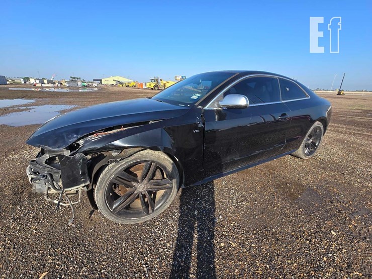 2010-audi-s5-image-1