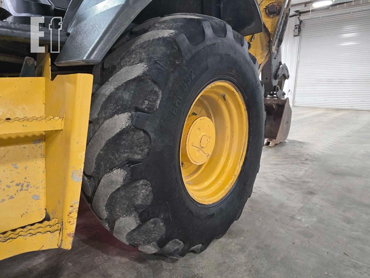 2014-deere-310k-image-29