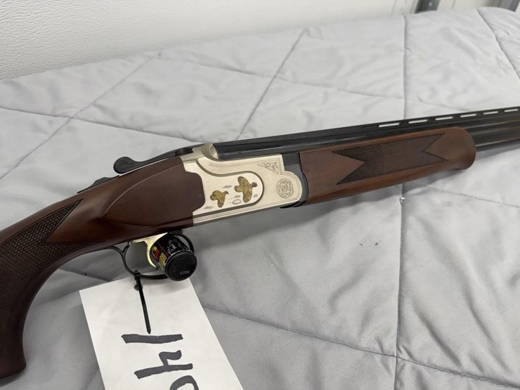 mossberg-silver-reserve-20-gauge-shotgun-image-1