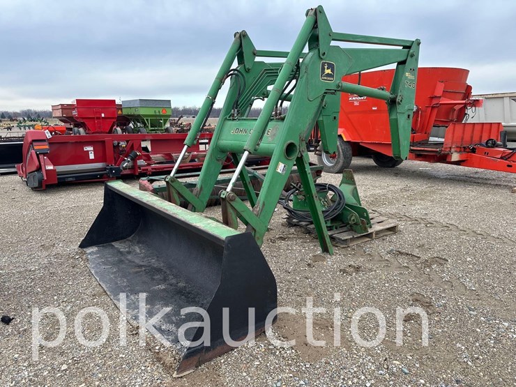 john-deere-740-image-1