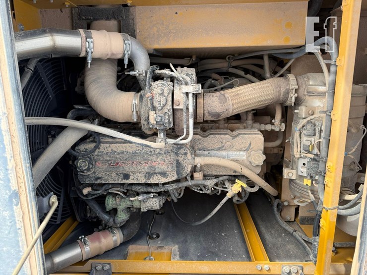 2022-xcmg-xe210u-image-32