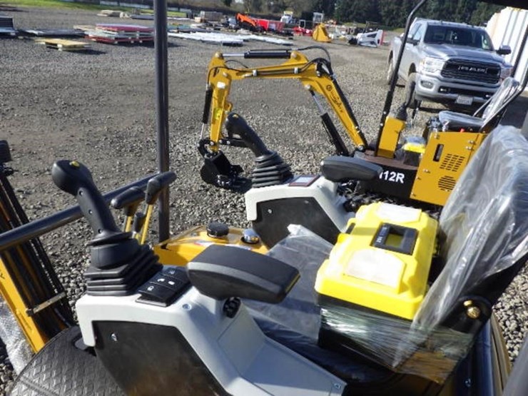 2025-cfg-mx20r-hydraulic-excavator-image-23