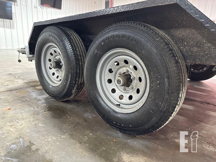 16-ft-x-7-ft-tandem-axle-equipment-trailer-image-16