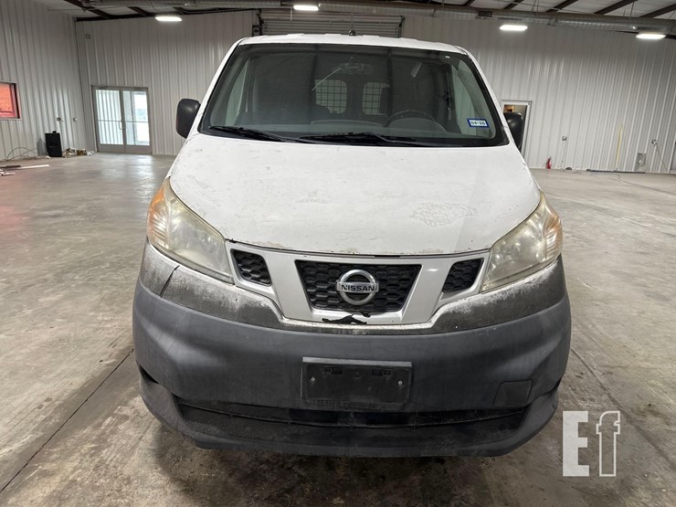2016-nissan-nv200-image-7
