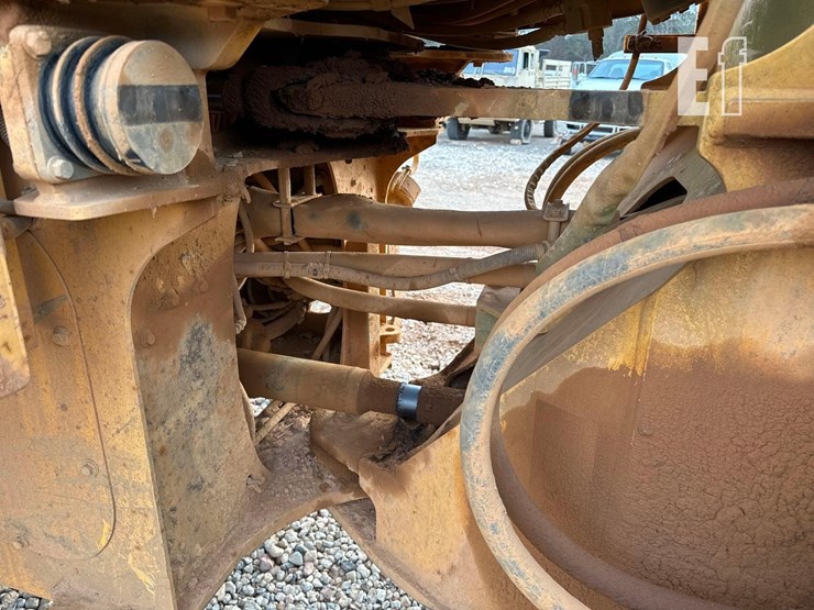 2011-volvo-l60f-image-18