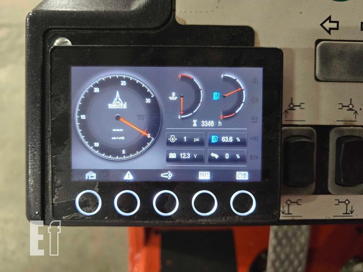 2019-skyjack-sj8831rt-image-18