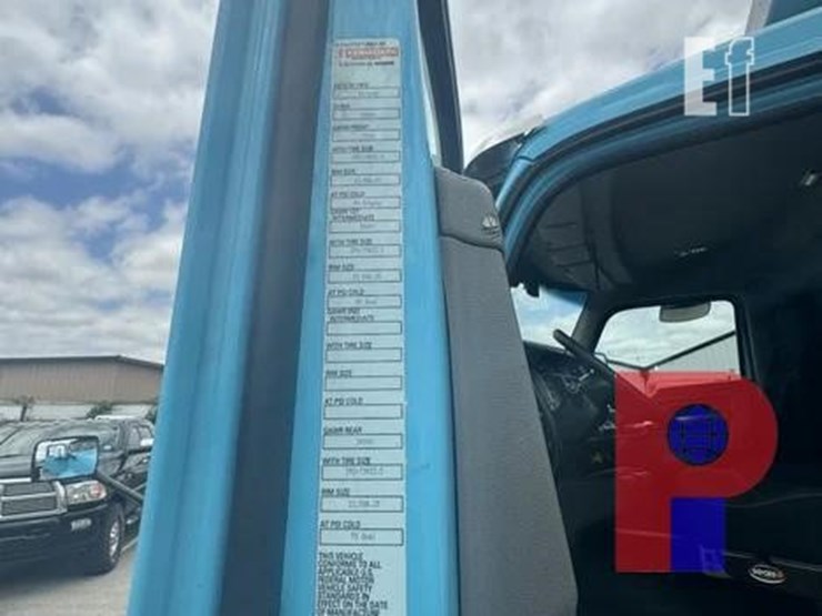 2019-kenworth-t680-image-11