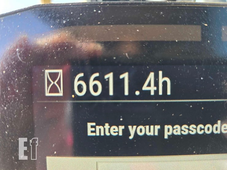 2020-caterpillar-323-image-28