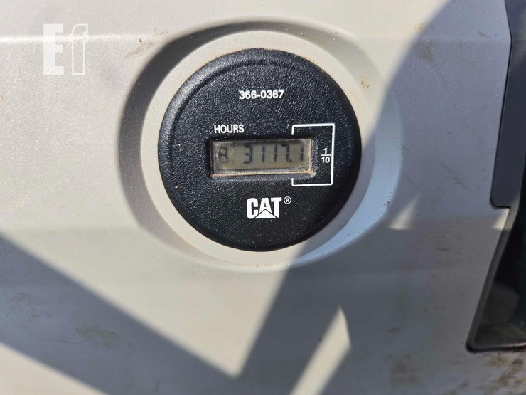 2018-caterpillar-325flcr-image-19