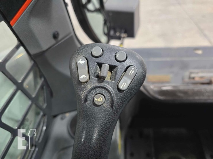 2023-bobcat-t62-image-18