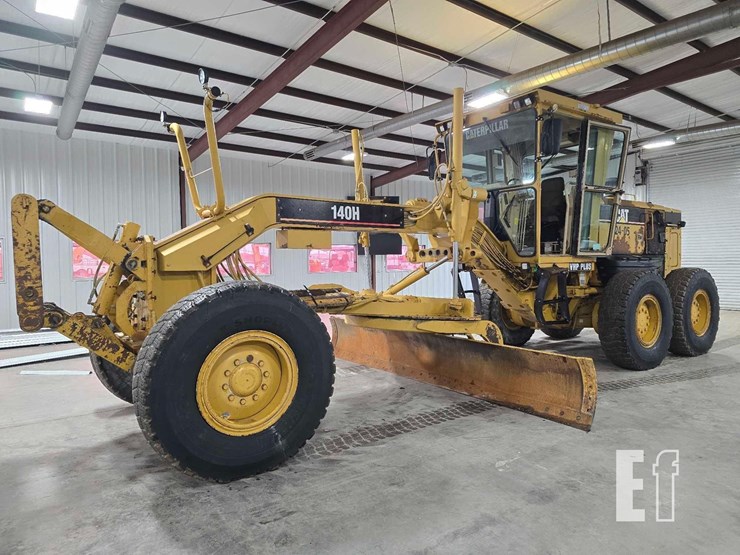 2006-caterpillar-140h-image-34