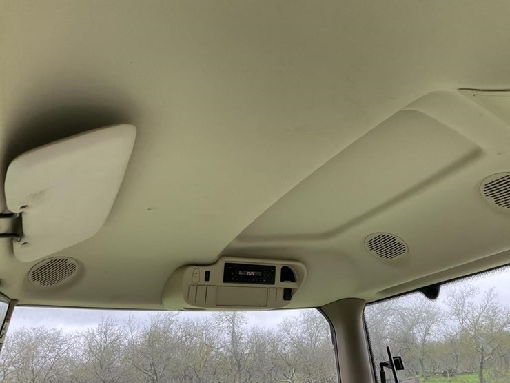 john-deere-6155r-image-25