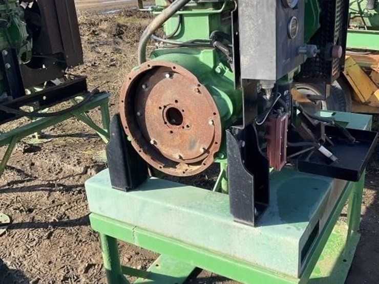 john-deere-4-cyl-stationary-engine-image-6