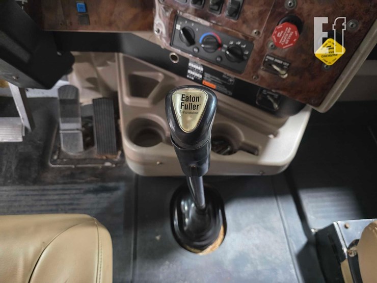 2005-international-9400-image-15