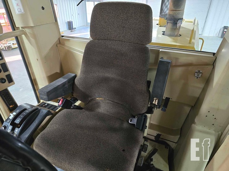 2004-caterpillar-140h-image-14