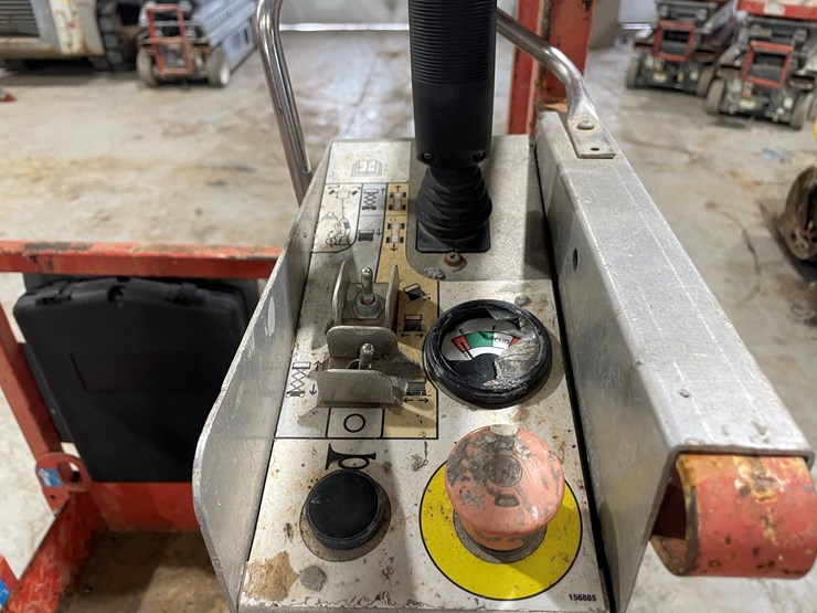 2014-skyjack-sjiii3219-image-27