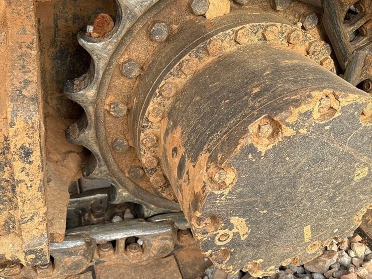 2012-hitachi-zx225us-lc-3-image-14