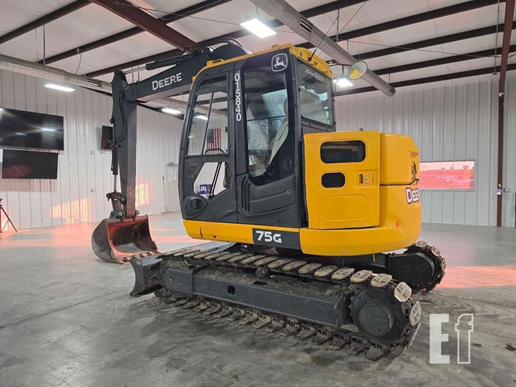 2016-deere-75g-image-4