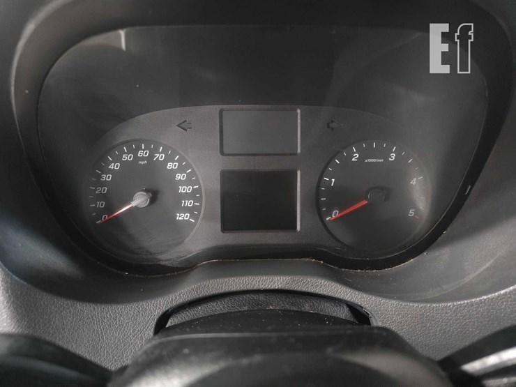 2019-mercedes-benz-sprinter-4500-image-12