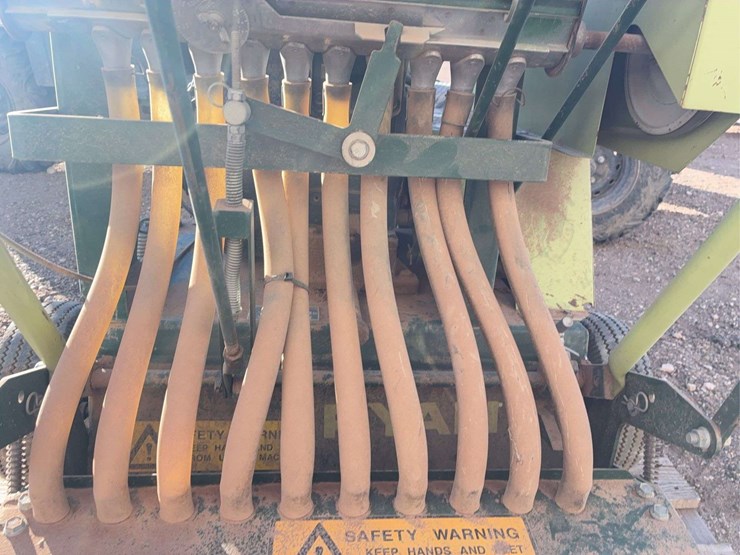 ryan-over-seeder-image-19